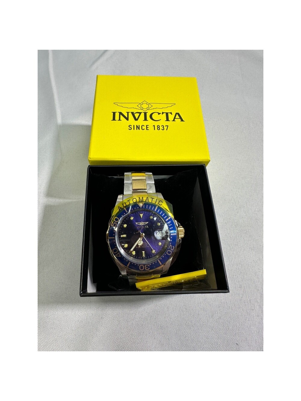 Invicta Pro Diver Automatic 40mm Men's Two-Tone Blue Watch
